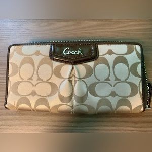 Coach accordian wallet